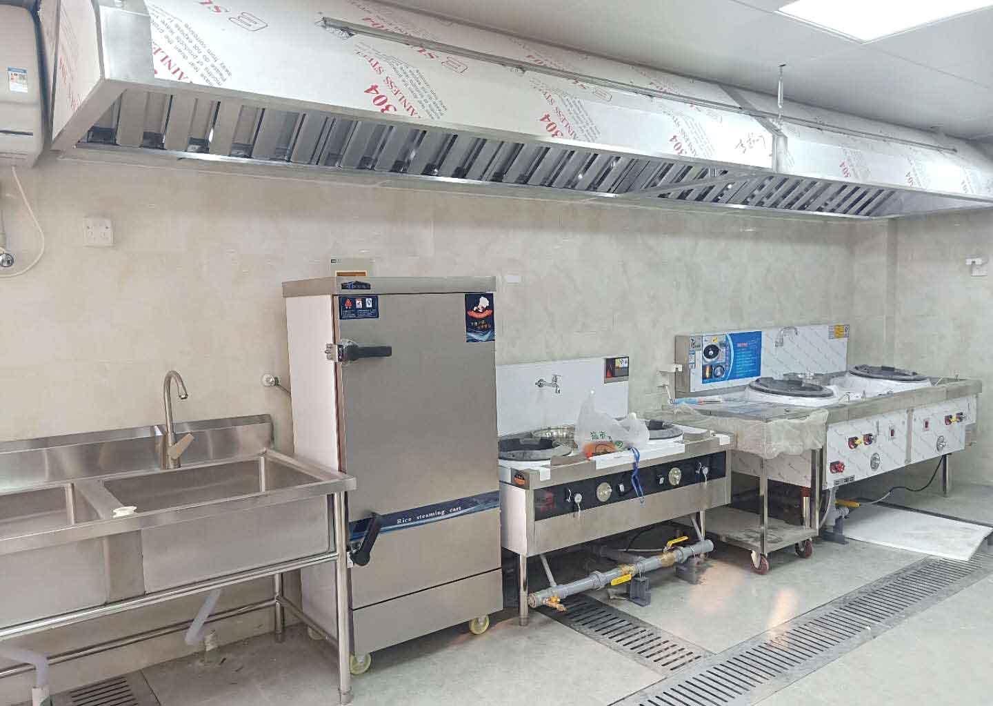 濟(jì)南餐廳集氣罩的耐久性與一次性消耗品的本質(zhì)區(qū)別